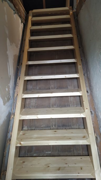 Bau Holztreppe